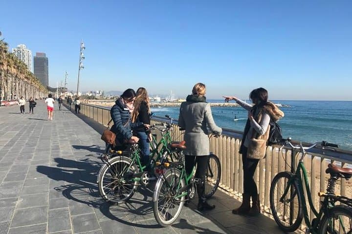 evening-barcelona-bike-tour-with-cava-small-group-and-private-options photo 5
