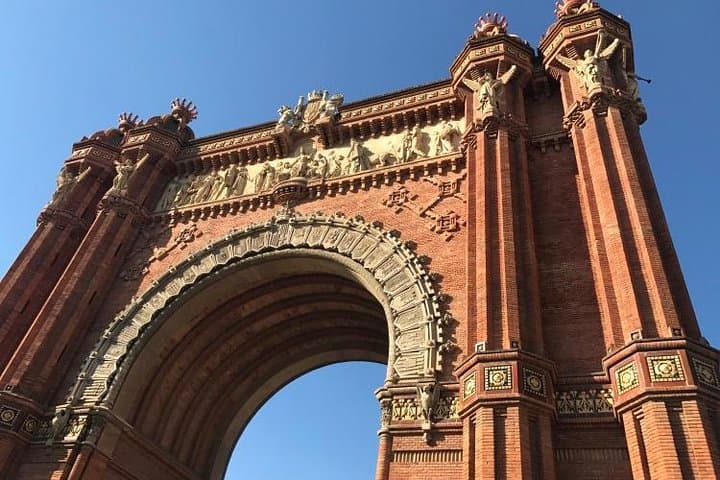 evening-barcelona-bike-tour-with-cava-small-group-and-private-options photo 6