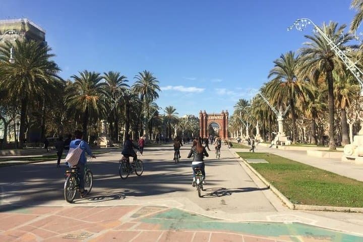 evening-barcelona-bike-tour-with-cava-small-group-and-private-options photo 2