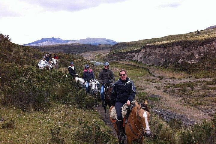 Mitad del Mundo and Pululahua Horseback Ride: Equator Line & 3-Hour Crater Loop photo 3