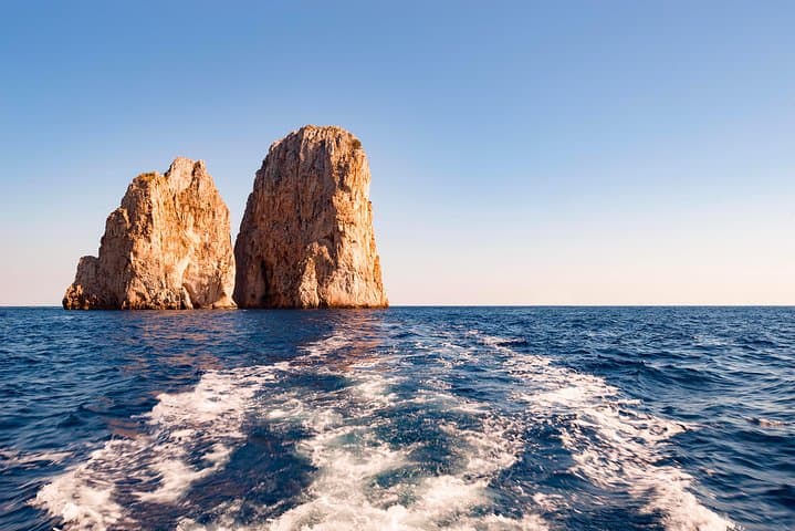 Private Luxury Yacht Tour to Capri from Sorrento on a Raffaelli Shamal 40 photo 3