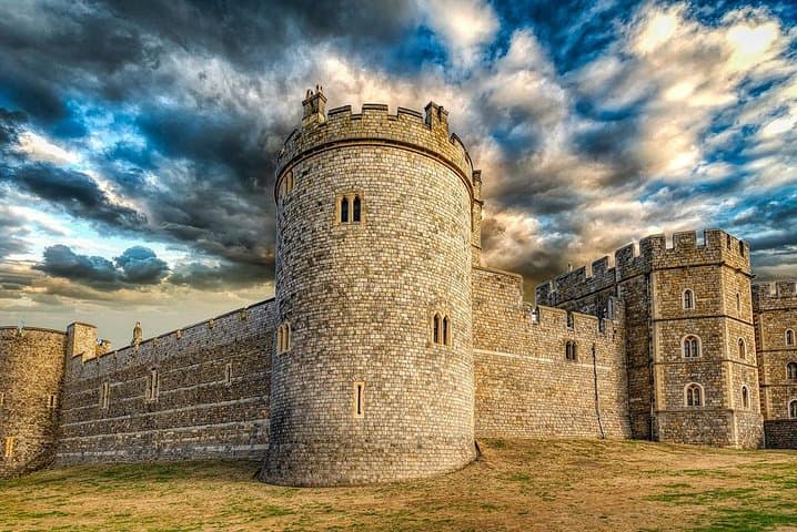 Windsor Castle and Hampton Court: Private Day Tour from London photo 4