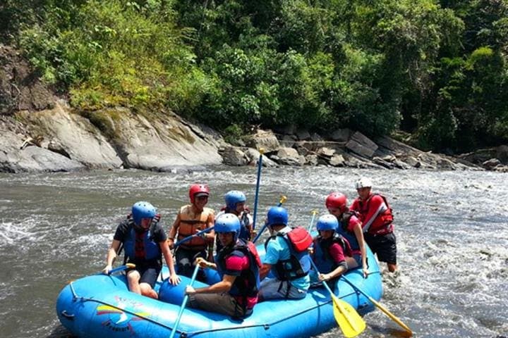 White-Water Rafting from Bogotá: 7 km Class III–IV River Run photo 5