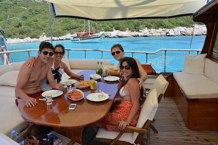 Bodrum Private Gulet Tour with Lunch — Cruise Karaada, Poyraz & Rabbit Bays photo 2