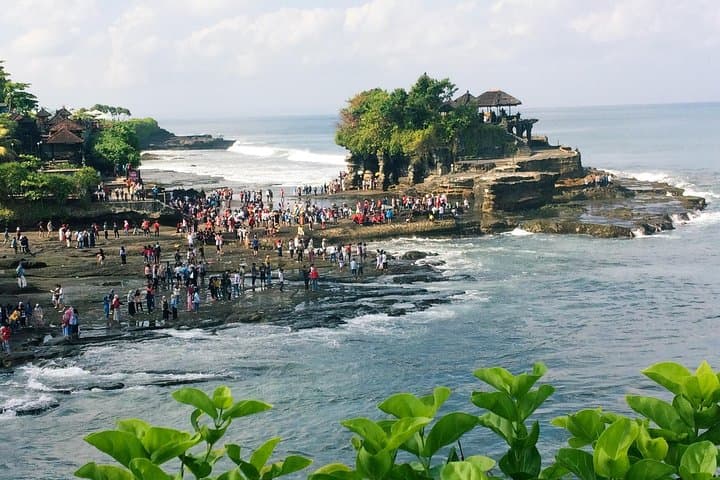 Nungnung Waterfall to Tanah Lot: Full-Day Jatiluwih & Bedugul Heritage Tour photo 2