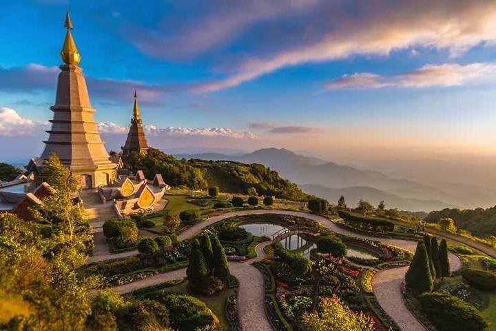 3-Day Golden Triangle Private Trip from Chiang Mai: Doi Inthanon, Chiang Dao & Mekong Boat photo 4