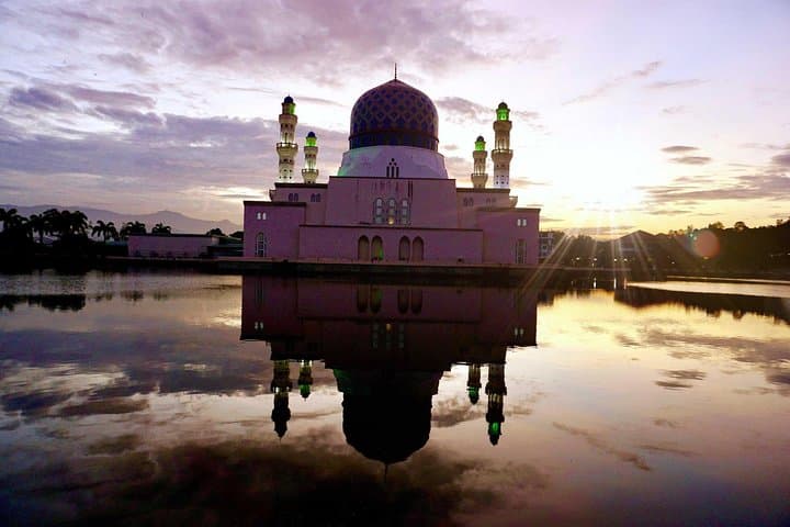 Kota Kinabalu Half-Day City Tour: Mosque, Museum & Signal Hill Views photo 3