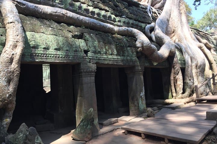 Private Angkor Wat Sunrise and Five-Temple Motorbike Tour from Siem Reap photo 2