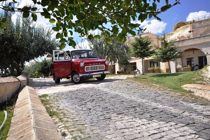 Nostalgic Best of Cappadocia Tour: 1-Hour Vintage Van Sightseeing in Ürgüp photo 2