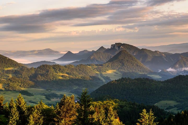 Dunajec River Rafting: Classic Wooden Raft Journey from Krakow to Szczawnica photo 3