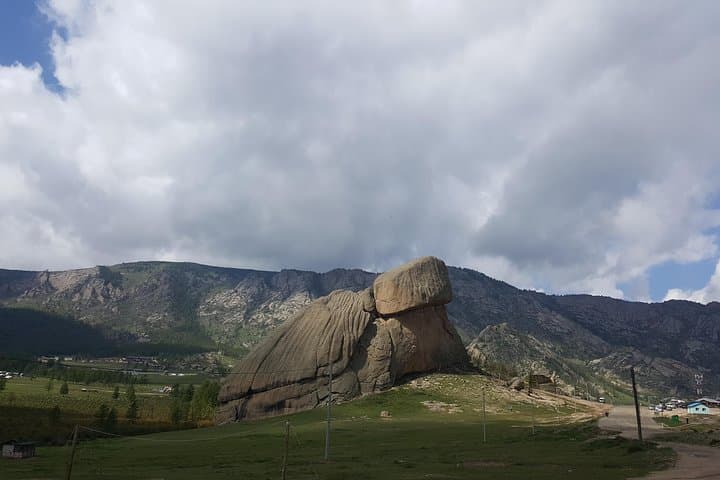 Orkhon Valley & Elsen Tasarkhai: 9-Day Hiking and Horseback Adventure in Central Mongolia photo 3