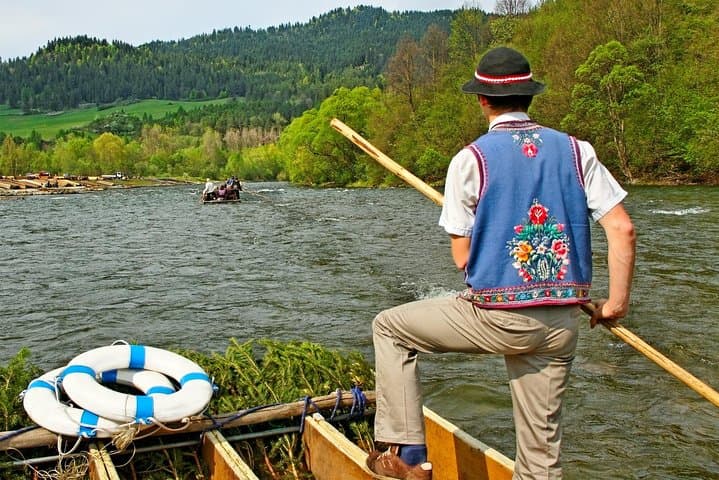 Dunajec River Rafting: Classic Wooden Raft Journey from Krakow to Szczawnica photo 4