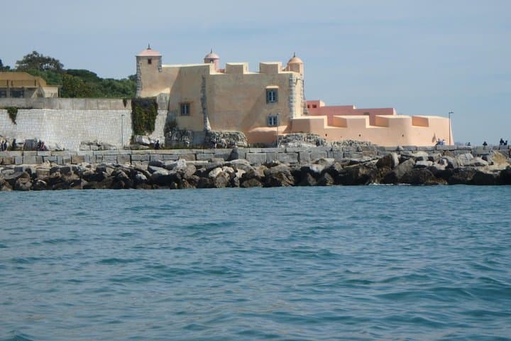 Lisbon Coast Forts Speedboat Tour — Tagus Views from Oeiras photo 4