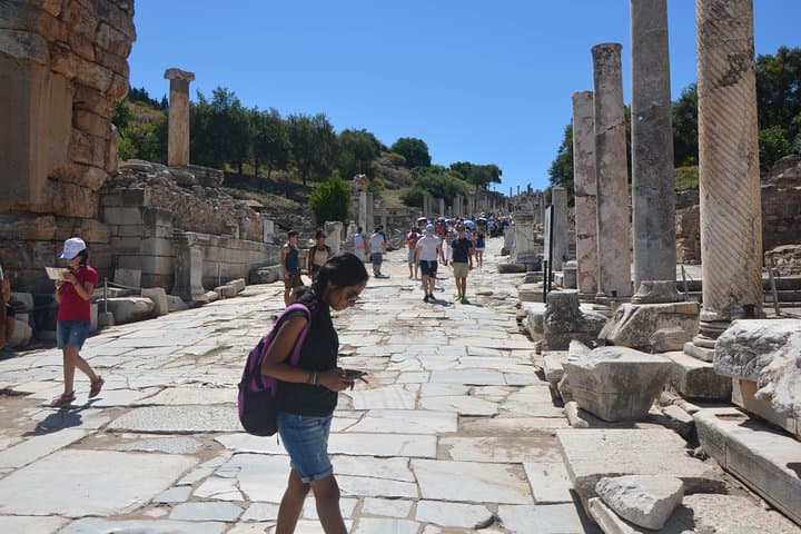 Private 3-Hour Ephesus & Terrace Houses Tour from Kuşadası photo 4