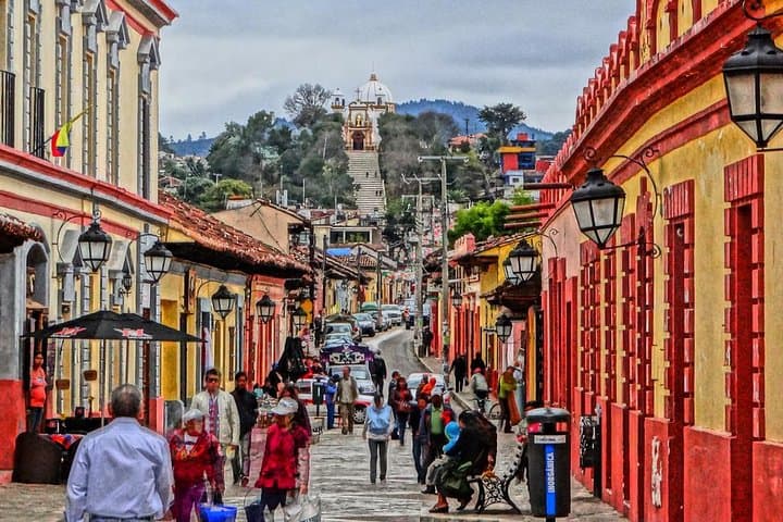 4-Day Chiapas Adventure: Sumidero Canyon, Agua Azul & Mayan Villages photo 2