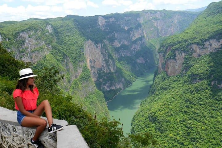 4-Day Chiapas Adventure: Sumidero Canyon, Agua Azul & Mayan Villages photo 3