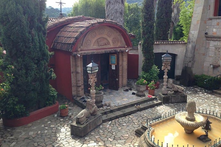 Valle de Bravo Day Trip: Waterfall, Cobblestone Streets & Lake Views from Mexico City photo 2