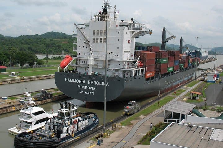 Panama City Tour: Miraflores Locks, Casco Antiguo & Amador Causeway photo 1