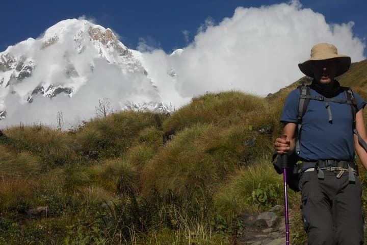 Annapurna Circuit Trek: Crossing Thorong La on Nepal's Classic High-Altitude Loop photo 3