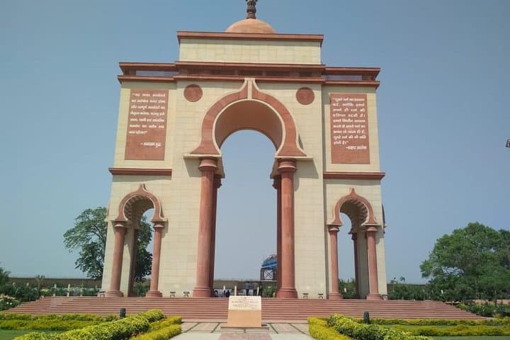 Patna Essentials: Full-Day Cultural and Historical City Tour photo 4