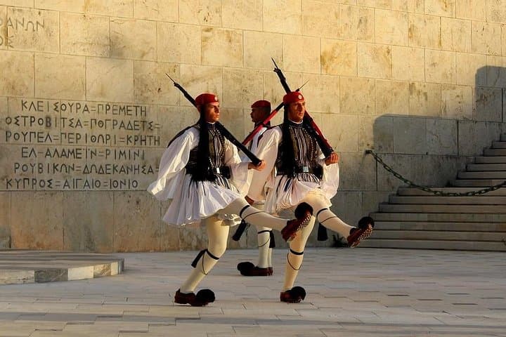 Quick Athens Highlights: 4‑Hour Private City Tour with Piraeus Cruise Port Transfer photo 3