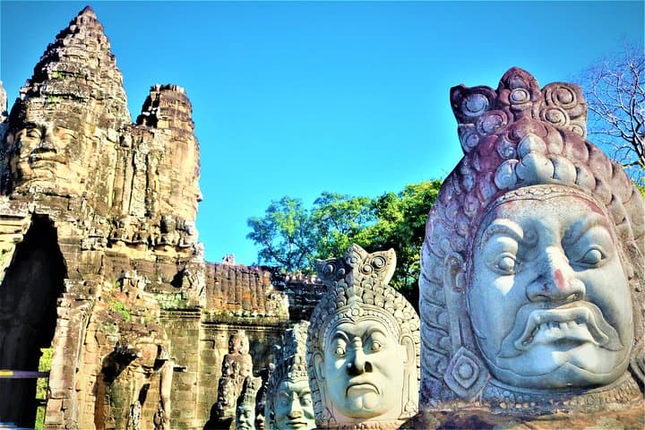 Golden Temples at Sunset: Small-Group Angkor Wat & Ta Prohm Day Tour photo 3
