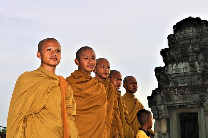 Golden Temples at Sunset: Small-Group Angkor Wat & Ta Prohm Day Tour photo 6