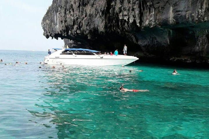 Phi Phi Half-Day Speedboat Tour: Maya Bay, Monkey Beach & Snorkeling photo 6