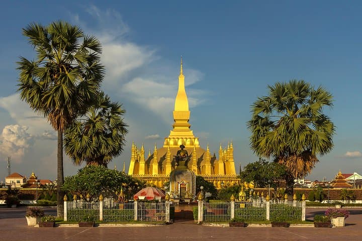 Full-Day Private Cycling Tour in Vientiane to Pha That Luang & Buddha Park photo 2
