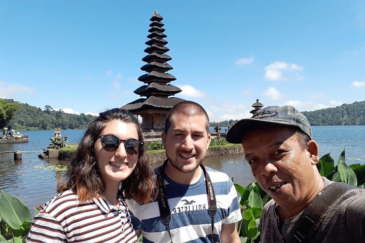 North Bali Instagrammable Tour: Wanagiri, Handara Gate, Banyumala & Beratan Lake photo 5