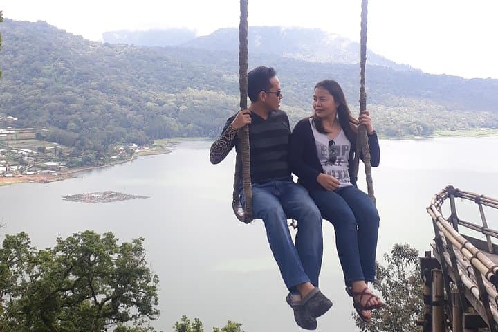 North Bali Instagrammable Tour: Wanagiri, Handara Gate, Banyumala & Beratan Lake photo 2