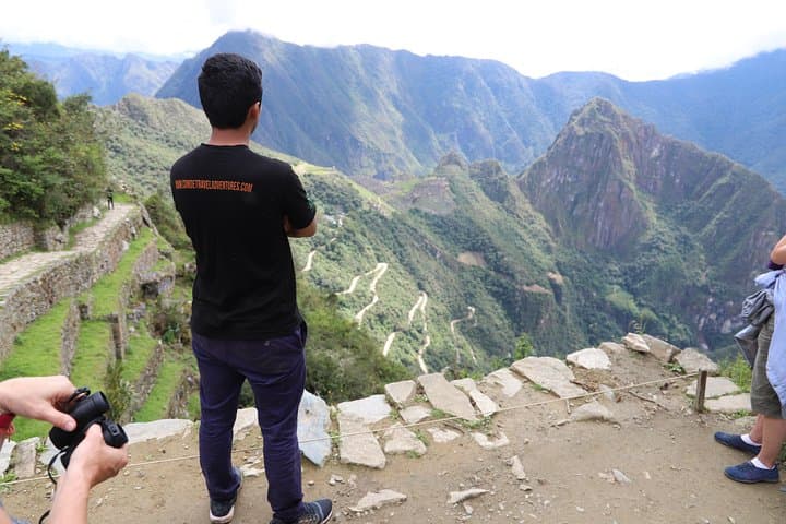 Private Machu Picchu Full-Day Tour from Cusco: Train, Guide, and Bus photo 6