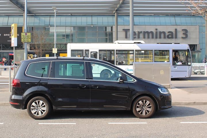 Heathrow to Southampton Cruise Port Private Transfer — Chauffeur Service with Flight-Tracked Pickup