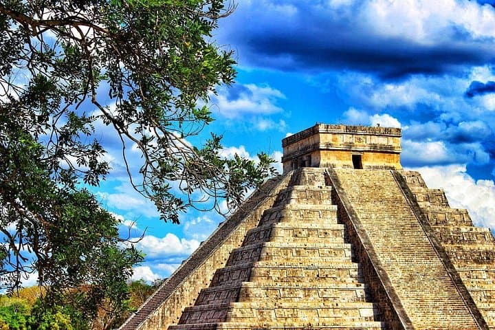 Chichen Itza, Ik Kil & Hubiku: Full-Day Tour from Cancún with Cenote Swims photo 4