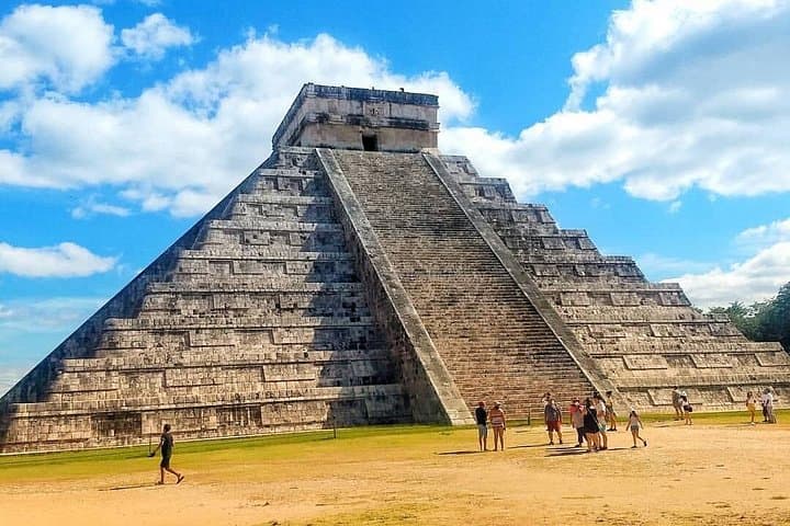 Chichen Itza, Ik Kil & Hubiku: Full-Day Tour from Cancún with Cenote Swims photo 5