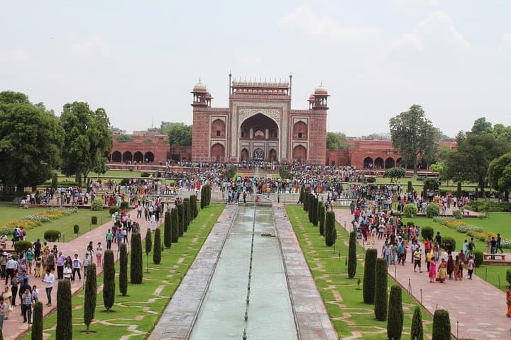 Overnight Taj Mahal Agra Tour with Private Car — Sunrise Taj, Agra Fort & Fatehpur Sikri photo 6