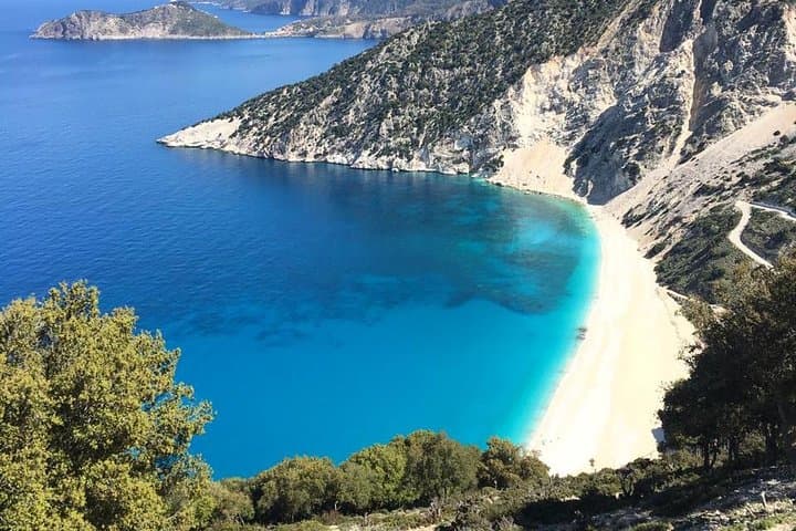 Best of Kefalonia Half-Day Private Sightseeing Tour: Melissani Cave, Drogarati & Robola Winery photo 6