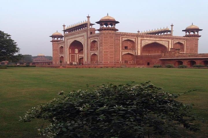 Private Day Trip to the Taj Mahal and Agra Fort from New Delhi photo 6