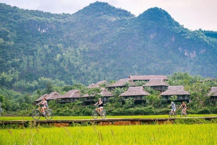 Mai Chau Day Trip from Hanoi: Cycling Stilt-House Villages & Thung Khe Pass photo 4