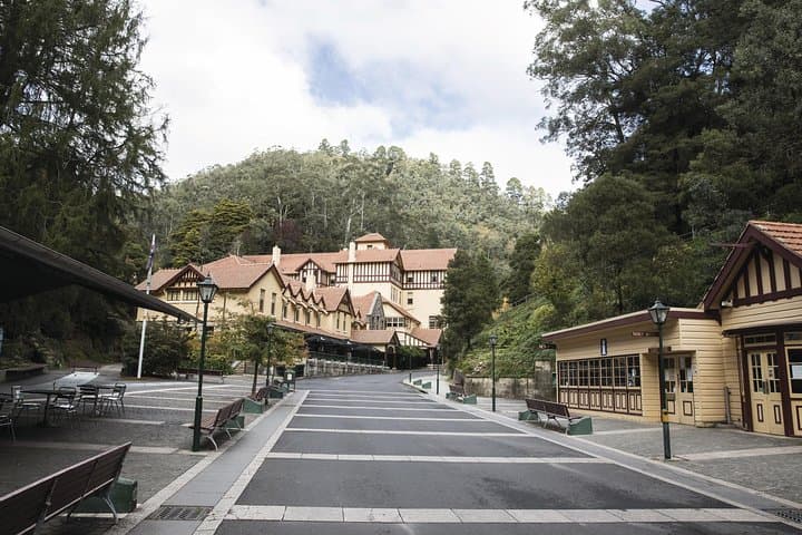 Jenolan Caves and Blue Mountains Private Day Tour from Sydney photo 6
