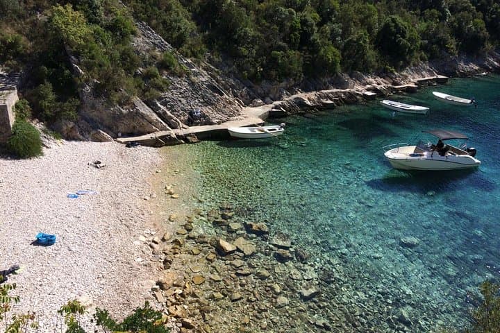Custom Private Boat Charter from Split: Blue Cave, Hvar, Brač & Pakleni Islands photo 4