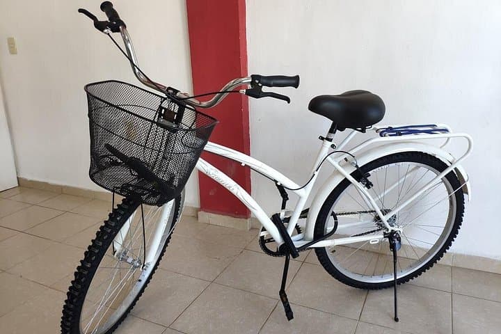 Playa del Carmen Beach Cruiser Rental — 4–7 Day Bike Hire with U‑Lock photo 3