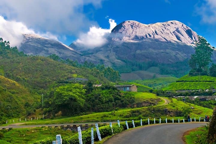 10-Day Complete Kerala: Backwaters, Hill Stations & Coastal Highlights photo 3
