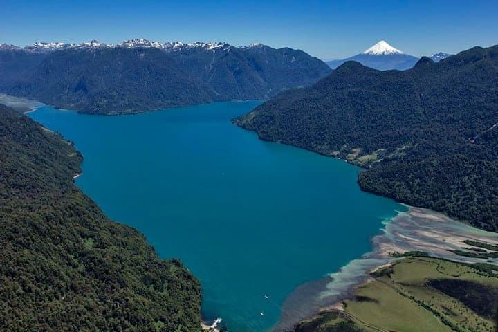 Cruce Andino: Scenic One-Way Journey from Bariloche to Puerto Varas photo 4