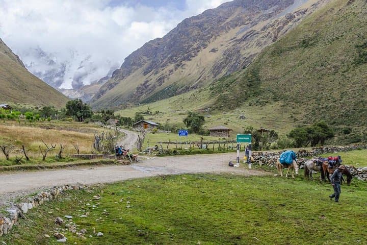 Humantay Lake Private Day Hike from Cusco — Turquoise Lagoon at 4,200m photo 3