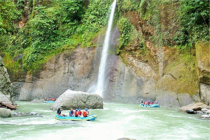 Pacuare River Whitewater Rafting: 18-Mile Class III–IV Gorge Adventure from San José photo 3
