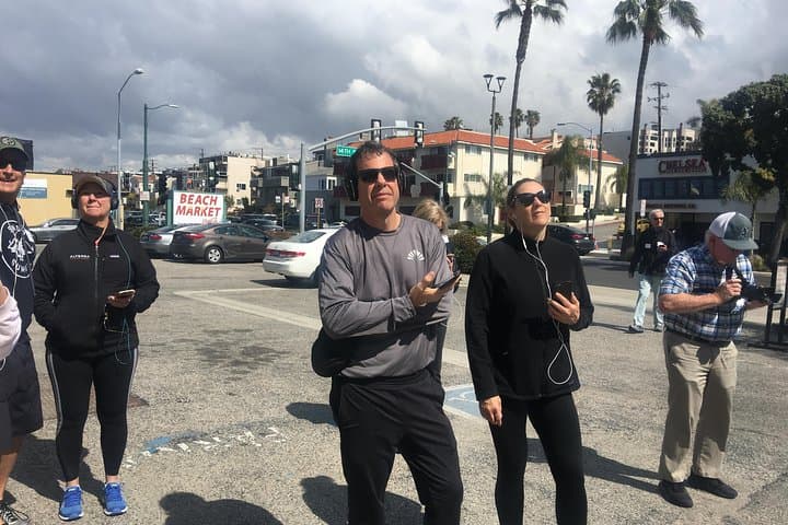 Hermosa Beach Guided Audio Walking Tour — Music, Surf & Pier History photo 2