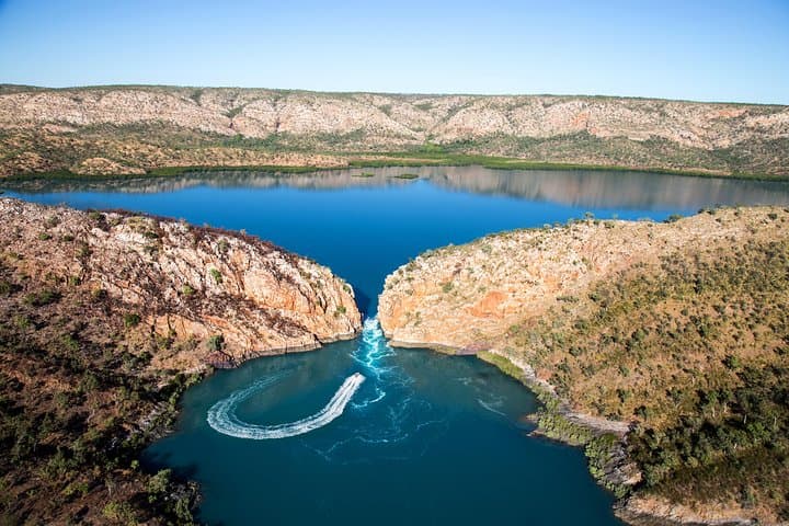 Mitchell Falls Explorer: Broome Wet-Season Flightseeing, Horizontal Waterfalls & Cygnet Bay Pearl Farm photo 3