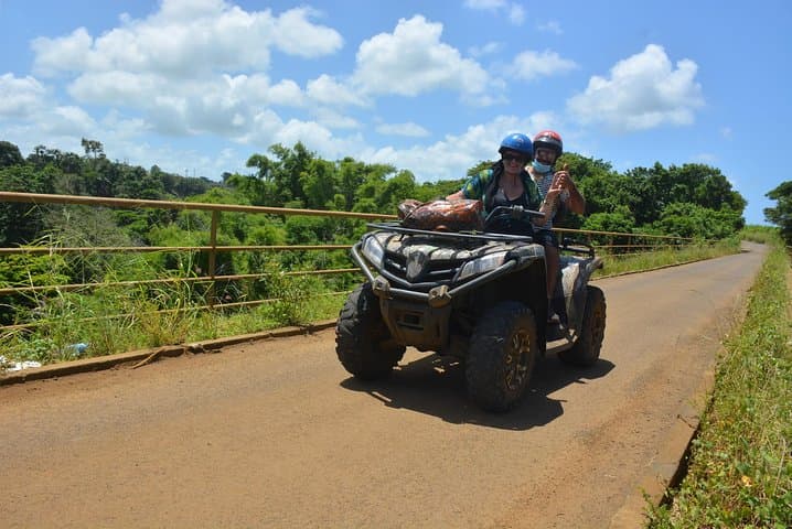 Discovery Tour 35km: Quad Along Gris-Gris Cliffs, Rochester Falls & Crocodile Park (Mauritius)