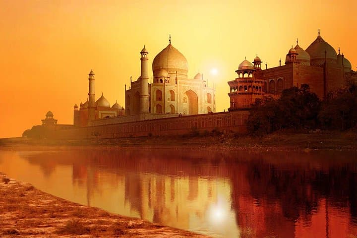 Sunrise at the Taj Mahal: Private Day Tour to Agra Fort from Delhi photo 6